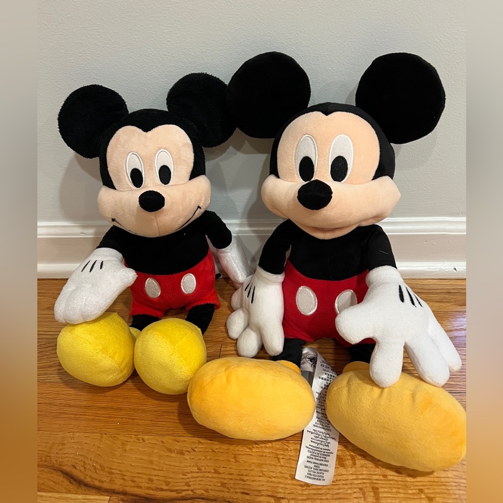 Disney Mickey Large 17 inch tall Plush（left）